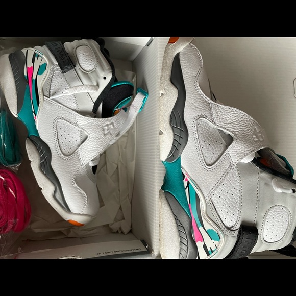 Jordan - Picture 3 of 3